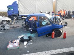 Tragická nehoda u Hodušína, jedna mrtvá osoba a tři zraněné