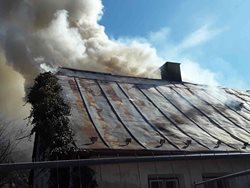 Ve Stonařově na Jihlavsku shořel rodinný dům, škoda se vyšplhala na milion korun