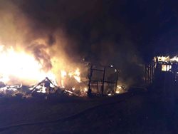  Noční požár několika chatek a přístřešků v Moravském Berouně.