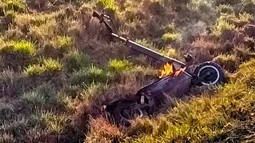 Technická závada proměnila běžnou jízdu v nebezpečný požár