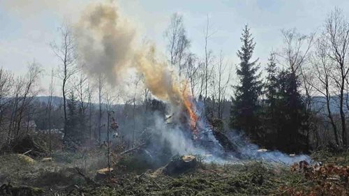Jarní nepozornost zvyšuje riziko požárů v přírodě