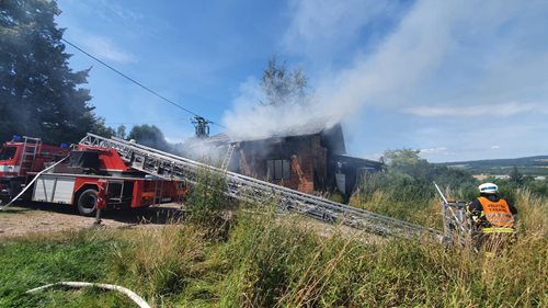Vyhořela bývalá hasičská zbrojnice