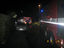 Noční požár rodinného domu v Hřivínově Újezdě zaměstnal tři jednotky hasičů