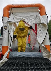 Záchrana osoby při úniku amoniaku, námět taktického cvičení, které dnes absolvovali hasiči na Českolipsku