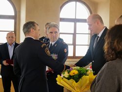 Ředitel pražských hasičů předal ocenění k 165. výročí založení pražského hasičského sboru