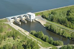 Hasiči budou odstřelovat kmeny ohrožující lodní dopravu