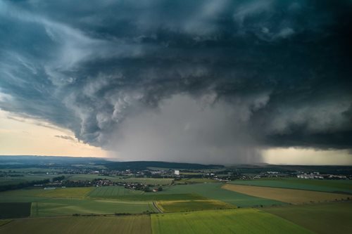 Varování před silnými bouřkami