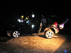 Nehoda osobního auta a kamionu uzavřela dálnici D5