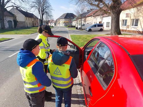 Děti pomáhaly hlídat bezpečnost na silnicích