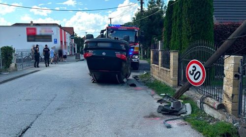 Opilý řidič narazil do sloupu a odešel z místa nehody. Policisté ho brzy vypátrali