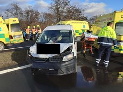 Dopravní nehoda dvou osobních aut u Komořan