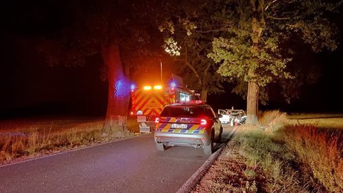  Dvě vážné nehody během noci. Tři lidé skončili v nemocnici, jeden řidič nadýchal přes promile