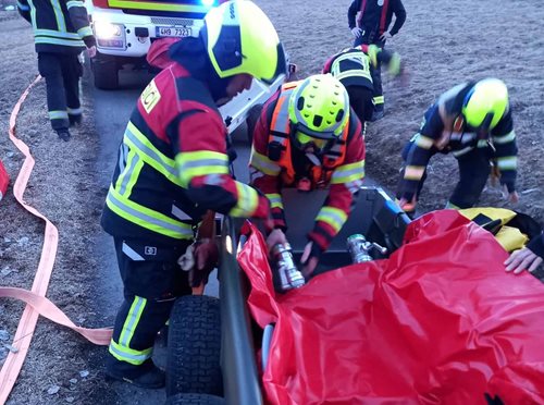 Požár v lese odhalil skryté riziko odlehlých míst