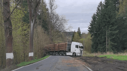 Nezodpovědná jízda zastavila provoz