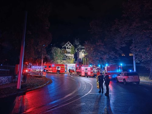 Požár opuštěného domu zaměstnal hasiče: Plameny zasáhly tři místnosti