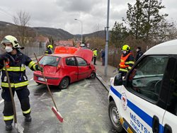 Dopravní nehoda osobního auta 