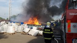 Požár v Moravanech, na místo vyjelo osm jednotek hasičů