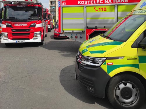 Cvičný požár elektromobilu prověří hasiče v podzemní garáži