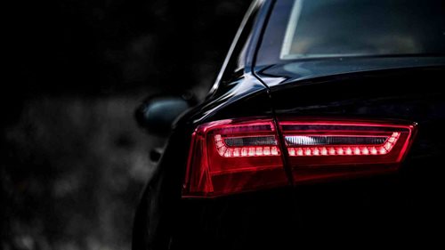 Auto jí podle smlouvy nepatřilo. Přesto ho měla převést na jiného
