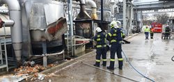 Požár technologického zařízení v průmyslovém areálu obce Kouřim