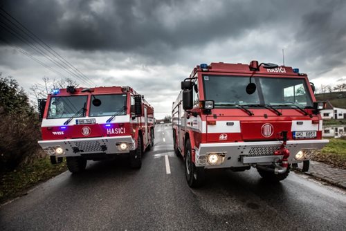 Víkendové požáry a dopravní nehody