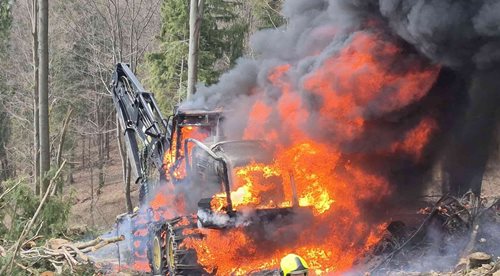 Rychlý zásah zabránil šíření požáru v lese