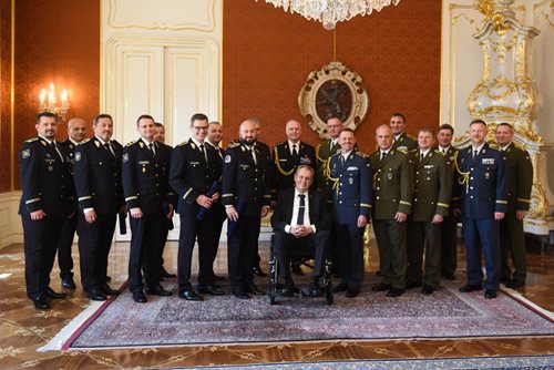 Prezident Miloš Zeman jmenoval generály HZS ČR