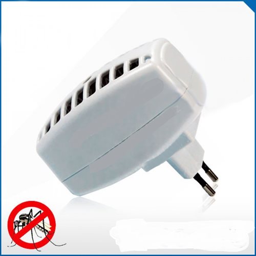 Elektrický lapač hmyzu způsobil požár podkroví