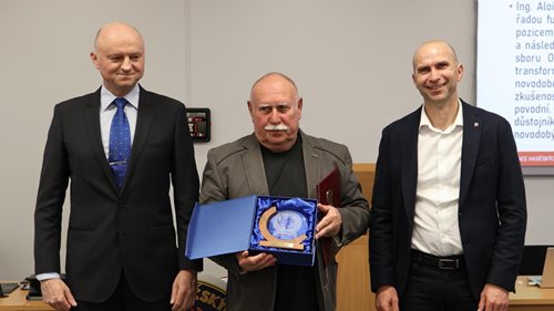 Dlouholetá práce hasičů byla oceněna prestižní medailí