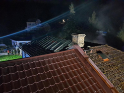 Druhá noc v plamenech: Požár spustil další poplach