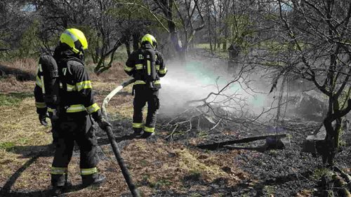 Sucho proměnilo běžný den v sérii náročných zásahů
