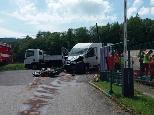 Dvě vážné nehody s účastí motocyklů, jedna dopadla tragicky