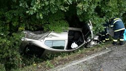 Při nehodě dvou vozidel v Pardubickém kraji se zranily tři osoby