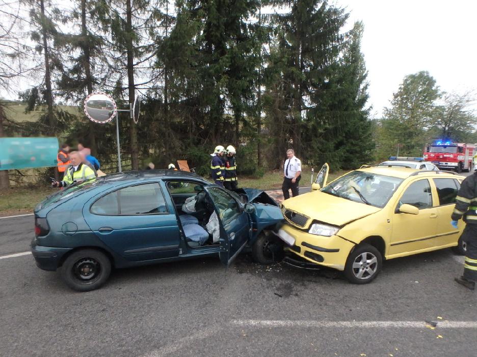cerveny-kostelec1-(1).jpg cerveny-kostelec1-(1).jpg