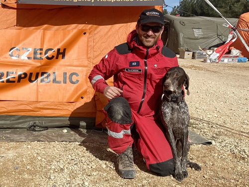 Záchranář Pavel potřebuje pomoc po vážném úrazu při paraglidingu