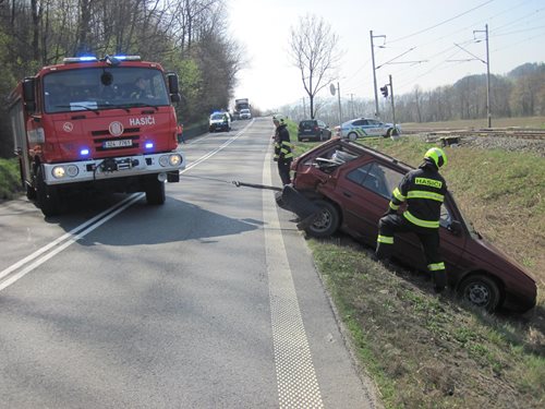 Vsetínští hasiči měli v pondělí jeden výjezd za druhým