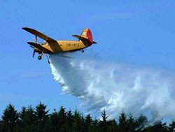 Na Šumavě hasiči nacvičovali  plnění letounu „Andula“