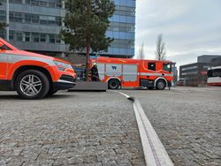 Hasiči zasahovali u požáru ve výškové budově