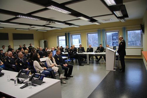 Do nového roku vstoupili hasiči s novoročním projevem ředitele HZS Libereckého kraje plk. Ing. Luďka Prudila