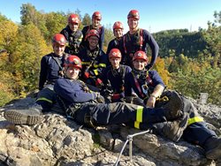 Sbor má 8 nových hasičů – lezců. Úspěšně absolvovali kurz