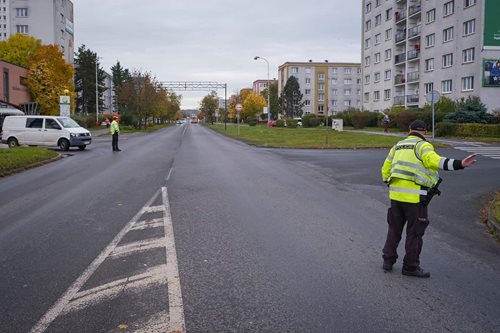 Vážná dopravní nehoda ohrozila životy účastníků