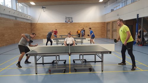 1. ročník turnaje v ping pongu zná již svého vítěze