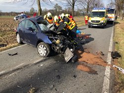 Po nehodě osobního automobilu v Šilheřovicích zemřel jeho řidič
