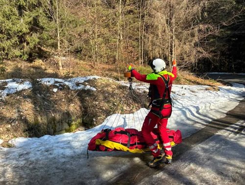 Zranění v horách si vyžádalo zásah leteckých záchranářů