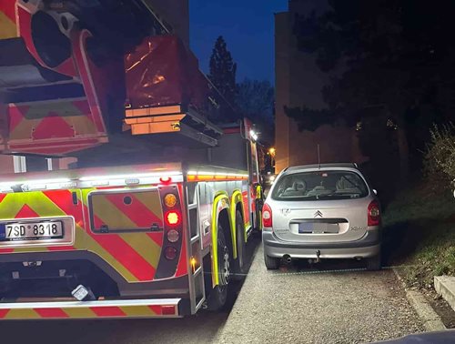 Špatné parkování může zablokovat záchranu