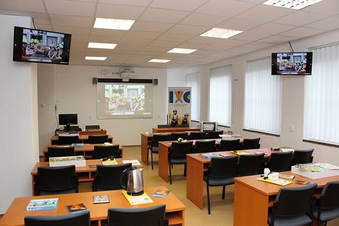 lce72pcnw5-800.jpg lce72pcnw5-800.jpg