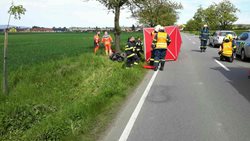 Asistence hasičů při vážné dopravní nehodě motocyklisty – Radslavice.