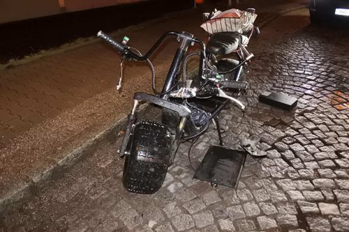 Opilý řidič nezvládl elektrický motocykl
