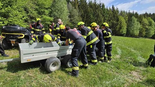 Noční pátrání po seniorovi skončilo šťastně až po mnoha hodinách