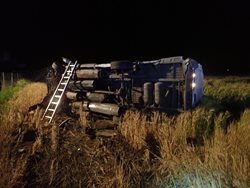 Dodávka s pohonem na CNG vyjela mimo dálnici
